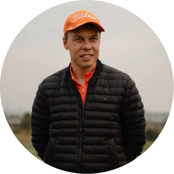 Михаил<br> Мокеев